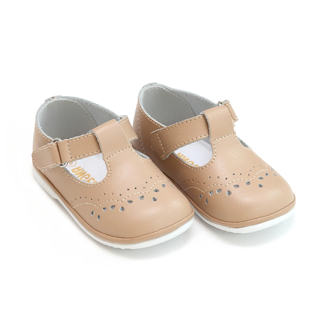 L'Amour Angel Latte Birdie Baby Girl's Mary Jane T-Strap Crib Shoes